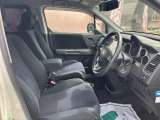運転席 目立つ傷等ありません。