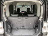 トランクもまあまあ広々してます!お問い合わせはTEL06-6430-1230 E-mail cars_genesis2007@yahoo.co.jpまで!!☆
