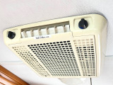 暑い日も安心♪ルーフエアコン(発電機又は外部電源使用時♪)!!!