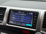 テレビ!は、ありません!逆に珍しいですよね。ただ、車乗っててテレビ見ることってあります?まあ、テレビ付きの車紹介するときはこんなこと言わないんですけど。でもBluetooth接続はできます!