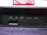 CD,DVD,SDカードスロットル