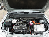 メーカーカタログ引用エンジン型式.1NZ-FXE 74ps直列4気筒DOHC+モーター総排気量1500CC1500CCの走りを楽しんでください。