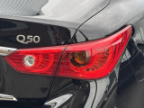 インフィニティQ50エンブレム