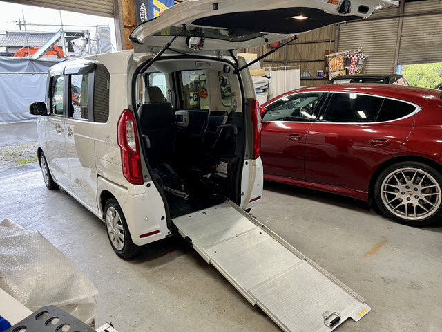 N-BOX G スロープ ホンダセンシング 車いす移動車 福祉車両
