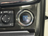 【スマートキー】 車内へのアクセス楽々、今や必須アイテムの「スマートキー」には、キー複製防止「イモビライザー」まで備わっております。