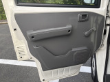 当店は品質にこだわり、多走行ロープライス中古車をメインに取り揃えております!ただし中古車は故障のリスクもございますので、自社保証&別途有償保証にて万が一の際もご対応いたします!!