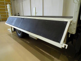 荷台内寸:305&times;160&times;38 三方開 左右セイコーラック 垂直PG/600kg付