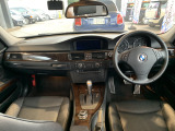 3シリーズツーリング 320i 後期型 直噴エンジン 黒革シート