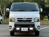 ちなみにこの車。外装カスタムはかなり気合入った使用になっています。顔面見たらもうお分かりですね(笑)インナーブラックLEDヘッドライトにTRD風のバンパーガードがめちゃくちゃかっこいい!
