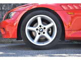 【何でもご相談下さい】当社スタッフは全員自動車業界20年以上勤務のプロです。安心してどの様な事でもご相談ください。必ずどの様な事でも、お客様に一番良い解決策をご提案致します♪