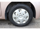 禁煙車ですのでタバコのニオイ、ヤニ汚れはありません。