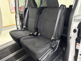 【ガラス張りの品質】 当社の展示車両にはAIS鑑定書とオートオークション会場の査定表を積み込んでいます。プライスボードの金額は諸経費込みのお支払い総額。品質も価格も百聞は一見に如かず。一目瞭然です。