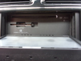 CD,DVDスロットル。