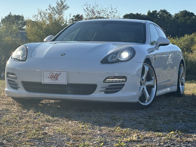 パナメーラ 4S PDK 4WD 