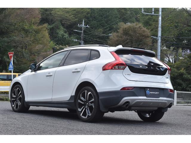 ボルボ V40クロスカントリー T5 AWD モメンタム 4WD 純正ナビ 純正