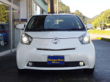 iQ 1.3 130G ユーザー買取・禁煙車・純正ナビ・フルセグ