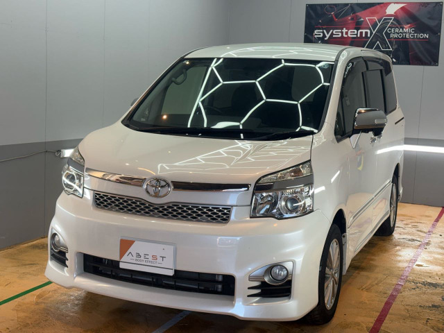 ヴォクシー 2.0 ZS 煌II 4WD ナビ、ドライブレコーダー