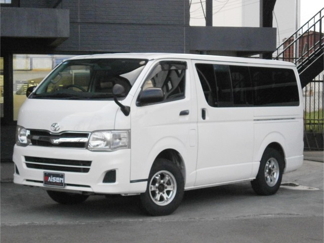 ハイエースバン 3.0 DX ロング GLパッケージ ディーゼル 4WD 5ドア 6人乗り プライバ...