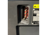 3相200V電源が必要です。