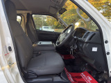 買ったばかりの愛車、ずっときれいにしていたいですよね!ご購入いただいたお車を綺麗な状態に保てるよう、コーティングなどのオプションもご用意しております。詳しくは店舗までお問い合わせください♪