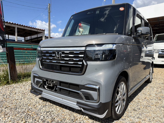 N-BOXカスタム ターボ コーディネートスタイル モノトーン 4WD