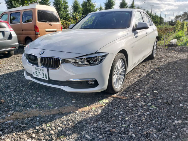 3シリーズセダン 320i xドライブ ラグジュアリー 4WD