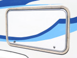 嬉しい♪給排水タンクは外扉から出し入れ可能です!!!