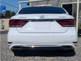 LS 460 Fスポーツ 三眼LED サンルーフ 黒革エアシート