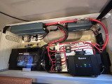 急速走行充電器 外部充電器 1700Wインバーター 大容量400Ahリチウムイオンバッテリー!