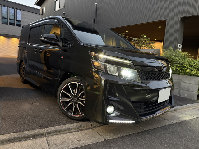 ヴォクシー 2.0 ZS GR スポーツ