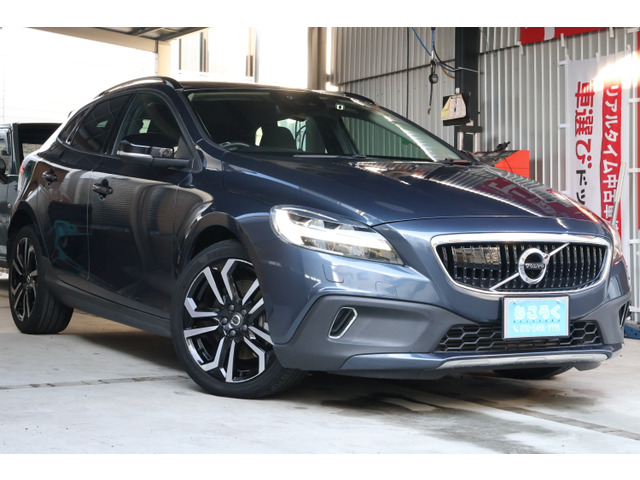 V40クロスカントリー D4 モメンタム ディーゼル