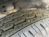 タイヤの溝もかなりあります。
