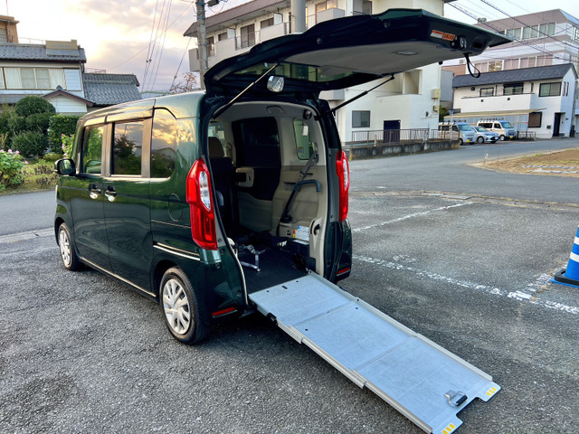 N-BOX G スロープ L ホンダセンシング 車いす専用装備装着車