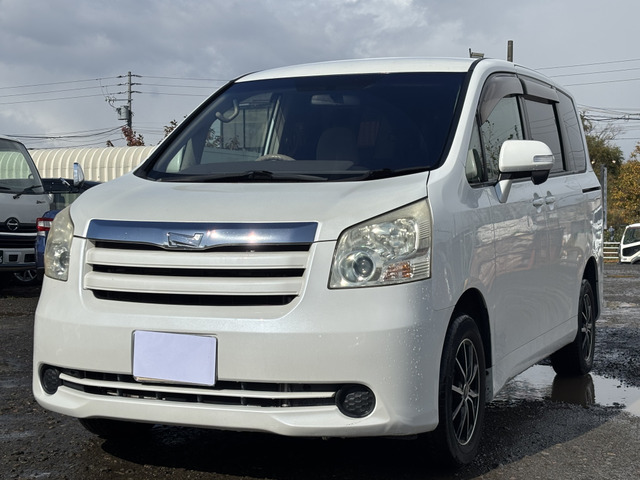 ノア 2.0 X Lセレクション 4WD バックカメラ/片側パワスラドア/ETC