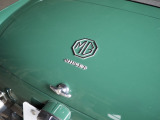 MG のオクタゴンエンブレムも味わい深い