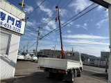 4000cc 2t平ボディ 4段簡易クレーン付 ラジコン付 リモコン 3人乗り 古河ユニック 4WD 電動サイドブレーキ ETC ワンオーナー 内外装仕上げ済み パワーウインドウ