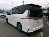 自動車保険もご相談ください。当店は三井住友海上、あいおいニッセイ同和損保の代理店です。保険担当が万一の際は連携を取って迅速にご対応致します。代車・レンタカーもご用意できますのでご安心ください。
