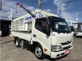 4000cc 2t平ボディ 4段簡易クレーン付 ラジコン付 リモコン 3人乗り 古河ユニック 4WD 電動サイドブレーキ ETC ワンオーナー 内外装仕上げ済み パワーウインドウ