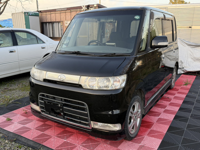 タントカスタム VS 4WD 広々人気のタントカスタム!