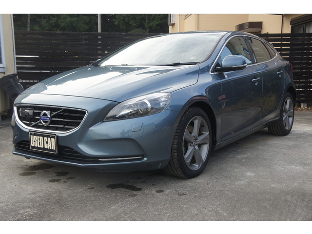 ボルボ V40 