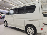 【全国納車OK】 現車をご覧になれないお客様でも、安心してお車をご購入いただける環境を整えております。 色々な角度から撮影したたくさんの画像など豊富な資料送りいたしております。