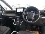 ヴォクシー 1.8 ハイブリッド S-Z E-Four 4WD 3眼LED Tメイト 快適利便PKG