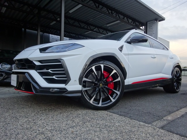 ウルス 4.0 4WD 世界1台限定インスパイアード・ザ・歌舞伎