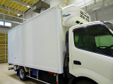 荷台内寸:425&times;188&times;190 リア3枚観音扉 ラッシングレール2段(63cm/123cm) 床アルミ縞鋼板張り 左サイドスライドドア -30℃設定-10度確認 格納ゲート/1,000㎏