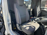車内シート破れなく綺麗です♪