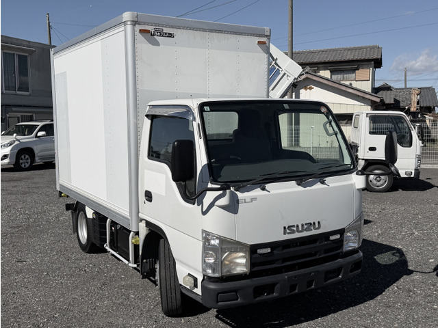 エルフ 3.0 フルフラットロー ディーゼル 4WD バン 4WD