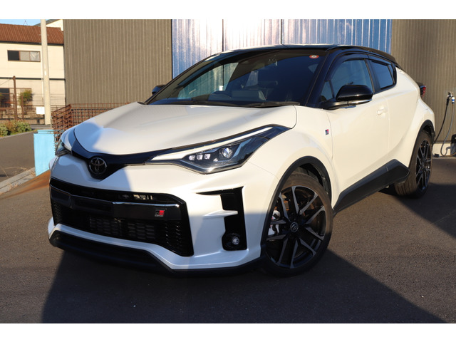 トヨタ C-HR 