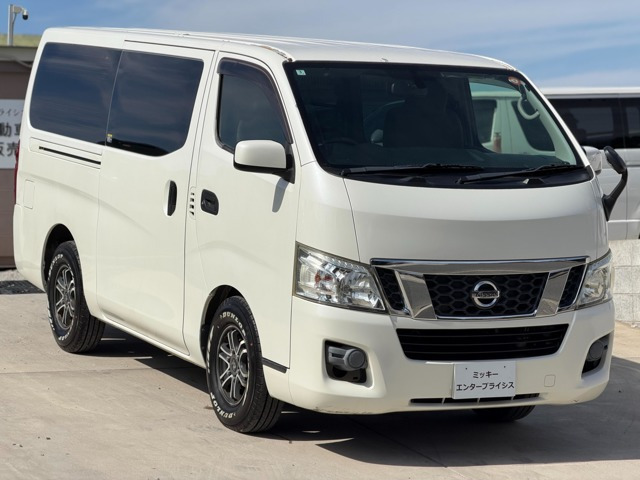 NV350キャラバン 2.0 DX ロング ホワイトレタータイヤ 電動ミラー ナビ