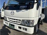 2000cc 1.5t 1.5トン 平ボディ 5速 5MT 走行19500K ガソリン 内外装仕上げ済み 3人乗り 積載1500Kg 3ペダル