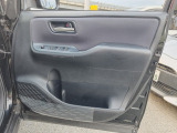 【展示車両について】 低価格を実現するため、微細な傷などは修理せずに展示している場合がございます。できるだけご説明させて頂くようにしておりますが、ご不安な方はスタッフまでお尋ねください。